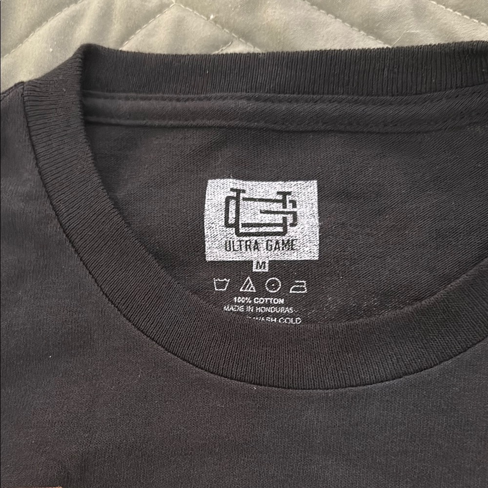 Men’s LeBron James Lakers Graphic T-Shirt NWOT - Picture 2 of 3